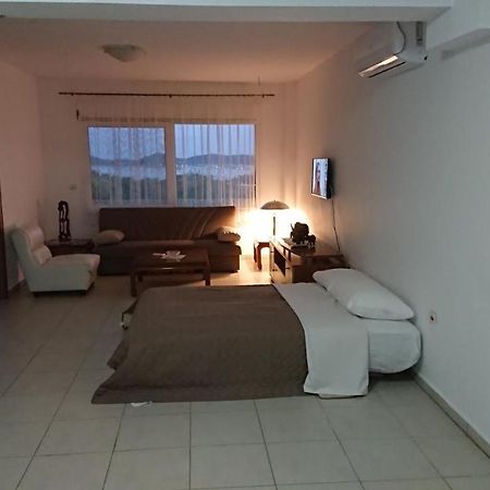 Apartment Ithakis Nea Iraklitsa Eksteriør bilde